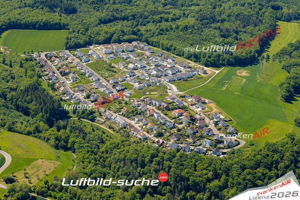 Luftaufnahme von Forchtenberg - Die Luftaufnahme wurde 2025 vom UL-Flugzeug heraus erstellt ( keine Drohne ) - Hochauflösende Luftaufnahme - für professionelle Ausdrucke geeignet. Die Geschenkidee !Mit Lizenz und Bildrechte bestellbar