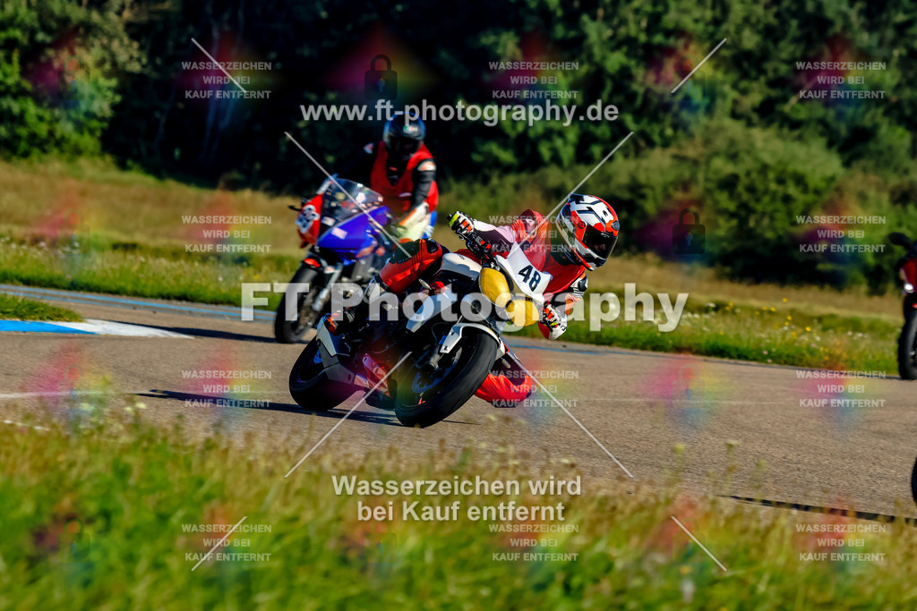 048-1784 | Hier findet Ihr Bilder von Touristenfahrten auf der Nürburgring Nordschleife oder von anderen Veranstaltungen die ich besucht habe. Viel Spass beim Durch Schauen 