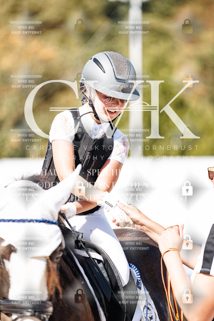 CK902931 | Turnierfotografie Pferdefotografie Trier Rheinland-Pfalz Pferdesport Reitsport Tierfotografie Sportfotografie Pferdevideo Pferdevideografie Equestrianvideography equestrianphotography  - Realisiert mit Pictrs.com