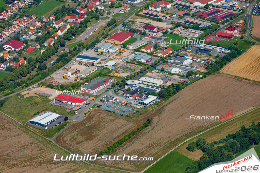 Luftbild der Stadt Dermbach - Das Luftbild wurde 2025 vom UL-Flugzeug heraus erstellt ( keine Drohnenaufnahme ) - Hochauflösende Luftaufnahme - für Wandbilder und großformatige Ausdrucke geeignet. Das besondere Geschenk!Hier alle&nbsp;Infos zur Lizenzierung der LuftaufnahmeWir fliegen auch dieses Jahr wieder in Ihre Region um Luftbilder zu erstellen.- Luftbild anfragen
