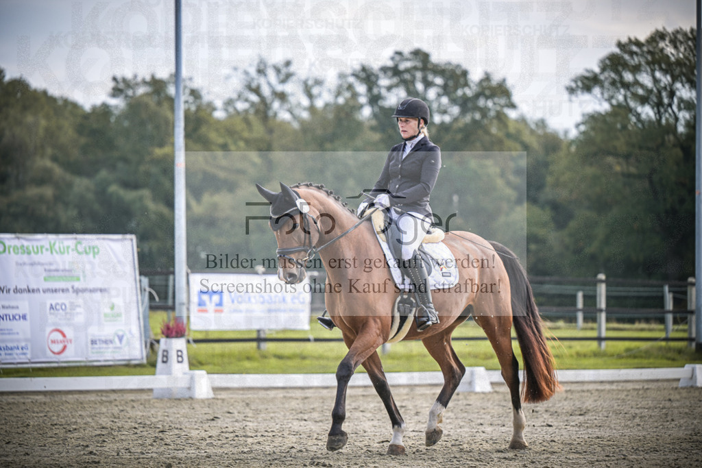 DOS_B195 | Entdecke hochwertige Reitturnierfotos von Foto Oger. Professionell, emotional und authentisch – jetzt Lieblingsmomente im Shop bestellen.Deutschlandweite Turnierfotografie. - Realisiert mit Pictrs.com