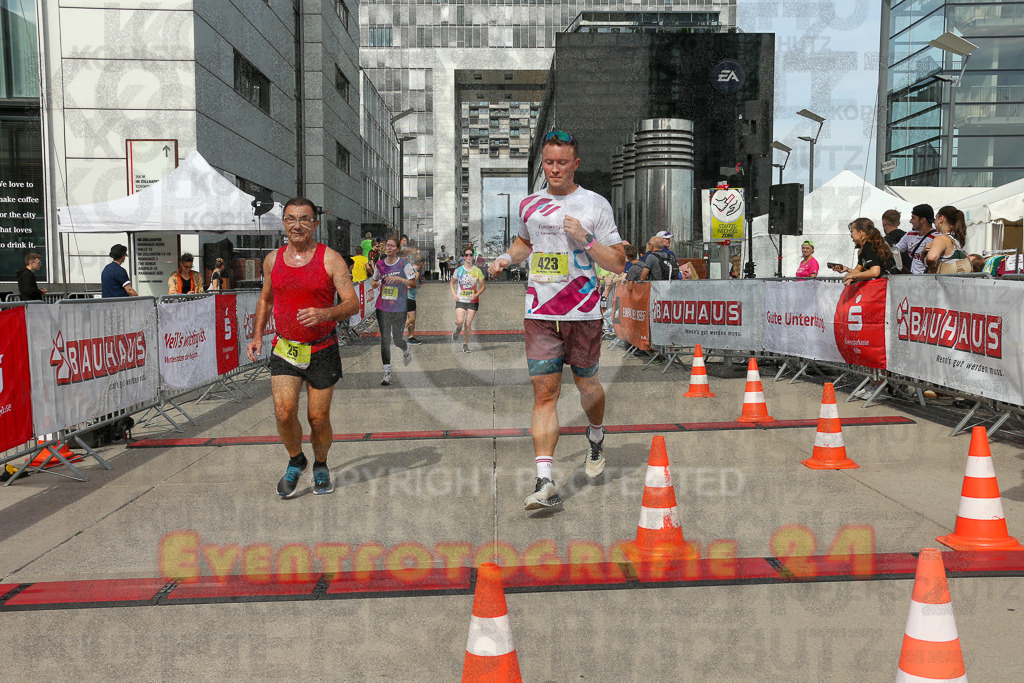 250920_1334_EX1_5543 | Sportfotografie im Rhein-Sieg Kreis, Köln, Bonn, NRW, Rheinland Pfalz, Hessen, etc. Unser Tätigkeitsfeld umfasst den Laufsport vom Volkslauf über den Marathon, Duathlon, Triathon bis zum Ultralauf wie Kölnpfad Ultra oder Schindertrail.