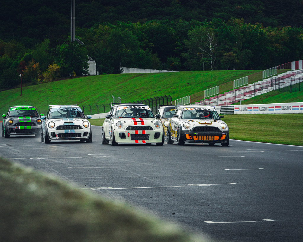 DSC05378 | Exklusive Motorsport-Fotografie aus Leipzig von TXO Media – für Rennfahrer, Teams & Sponsoren. Sausemuth liefert starke Bilder, die Emotion zeigen. Jetzt buchen & glänzen! - Realisiert mit Pictrs.com