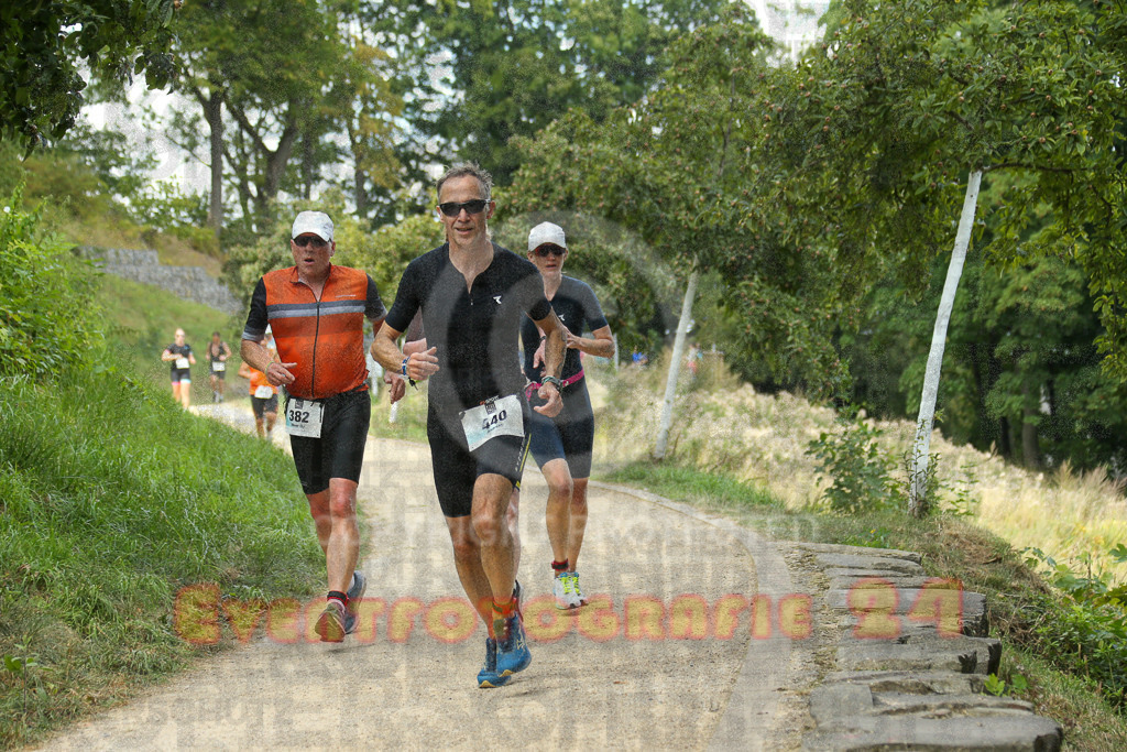 250824_1356_EX1_4361 | Sportfotografie im Rhein-Sieg Kreis, Köln, Bonn, NRW, Rheinland Pfalz, Hessen, etc. Unser Tätigkeitsfeld umfasst den Laufsport vom Volkslauf über den Marathon, Duathlon, Triathon bis zum Ultralauf wie Kölnpfad Ultra oder Schindertrail.