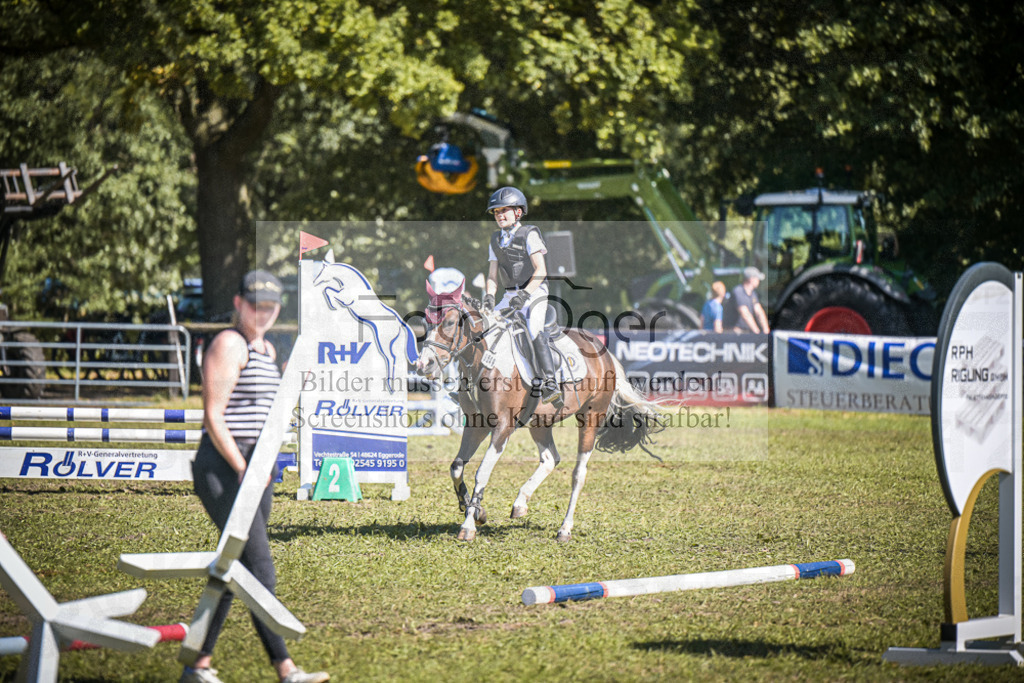 DOS_0114 | Entdecke hochwertige Reitturnierfotos von Foto Oger. Professionell, emotional und authentisch – jetzt Lieblingsmomente im Shop bestellen.Deutschlandweite Turnierfotografie. - Realisiert mit Pictrs.com