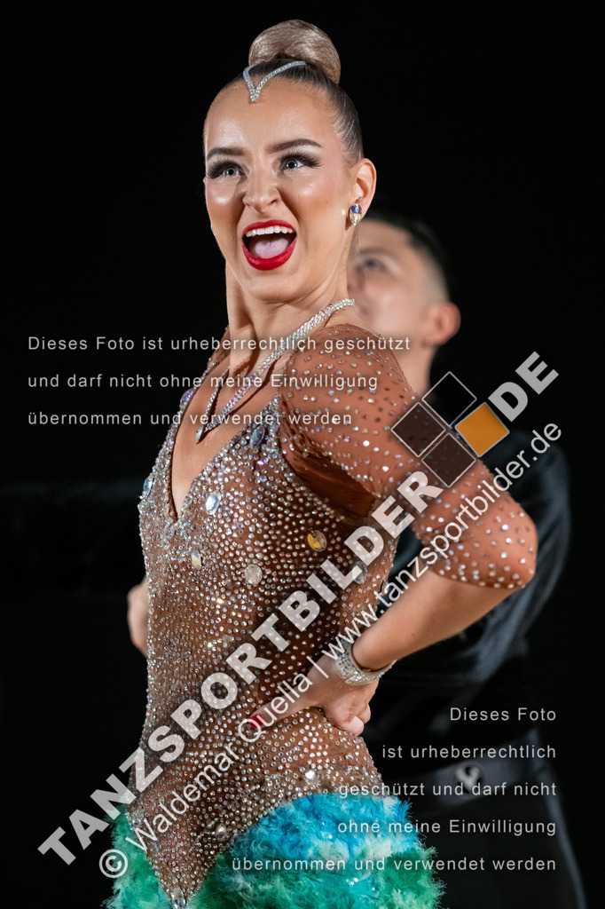 20250504-10935 | Hier finden Sie Tanz Bilder vom Latein und Standard Formationen tanzen. Sportbilder vom Tanzsport. Schöne Fotos und von Weltmeisterschaft, Europameisterschaft, Bundesliga, Regionalliga, Oberliga und Landesliga sowie von GOC Stuttgart, DanceComp, WM Bremen