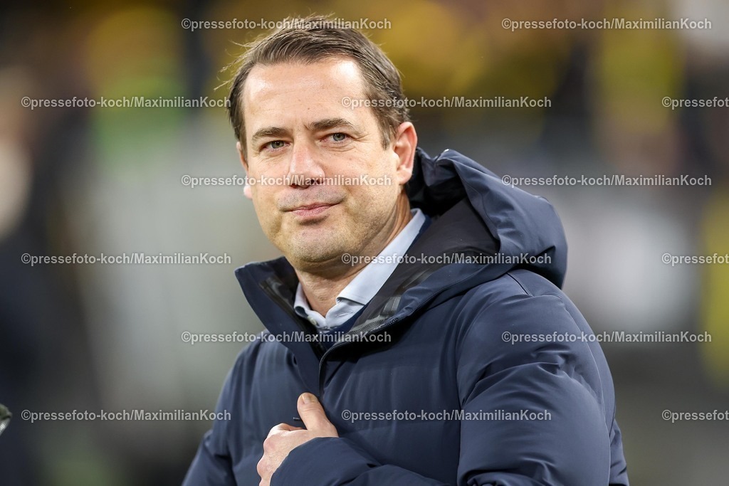 BVB07122501001 | 07.12.2025, Fußball, Borussia Dortmund - TSG 1899 Hoffenheimt, 1. Fußball Bundesliga, 13. Spieltag, Signal Iduna Park, Saison 2025 2026: Geschäftsführer Sport Lars Ricken (BVB #lr)   DFB regulations prohibit any use of photographs as image sequences and or quasi-video.