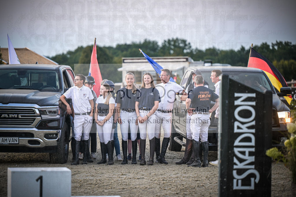 DOS_0090 | Entdecke hochwertige Reitturnierfotos von Foto Oger. Professionell, emotional und authentisch – jetzt Lieblingsmomente im Shop bestellen.Deutschlandweite Turnierfotografie. - Realisiert mit Pictrs.com