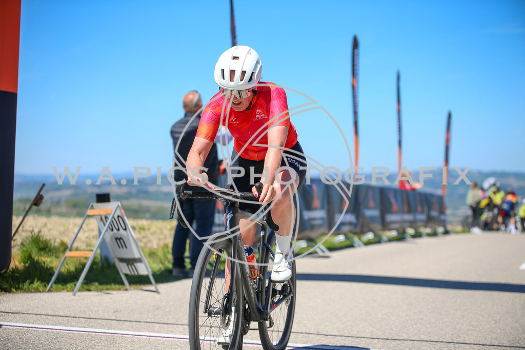 ..... | Wels, 23.04.2026, Kirschblüten Radrennen 2026 , Image shows: Photo: Wapics / Willdoner Andreas
