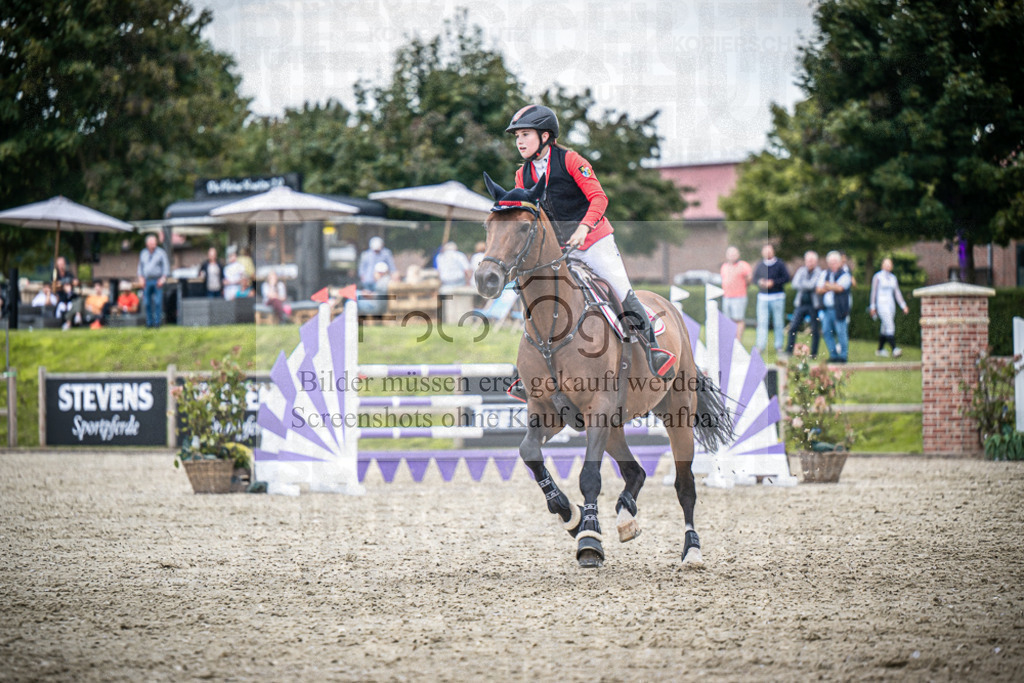 DOS_5074 | Entdecke hochwertige Reitturnierfotos von Foto Oger. Professionell, emotional und authentisch – jetzt Lieblingsmomente im Shop bestellen.Deutschlandweite Turnierfotografie. - Realisiert mit Pictrs.com