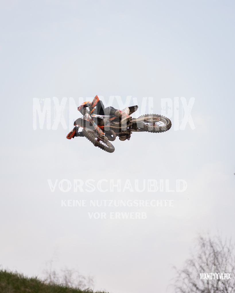 866A0900 | mxndyyvipix