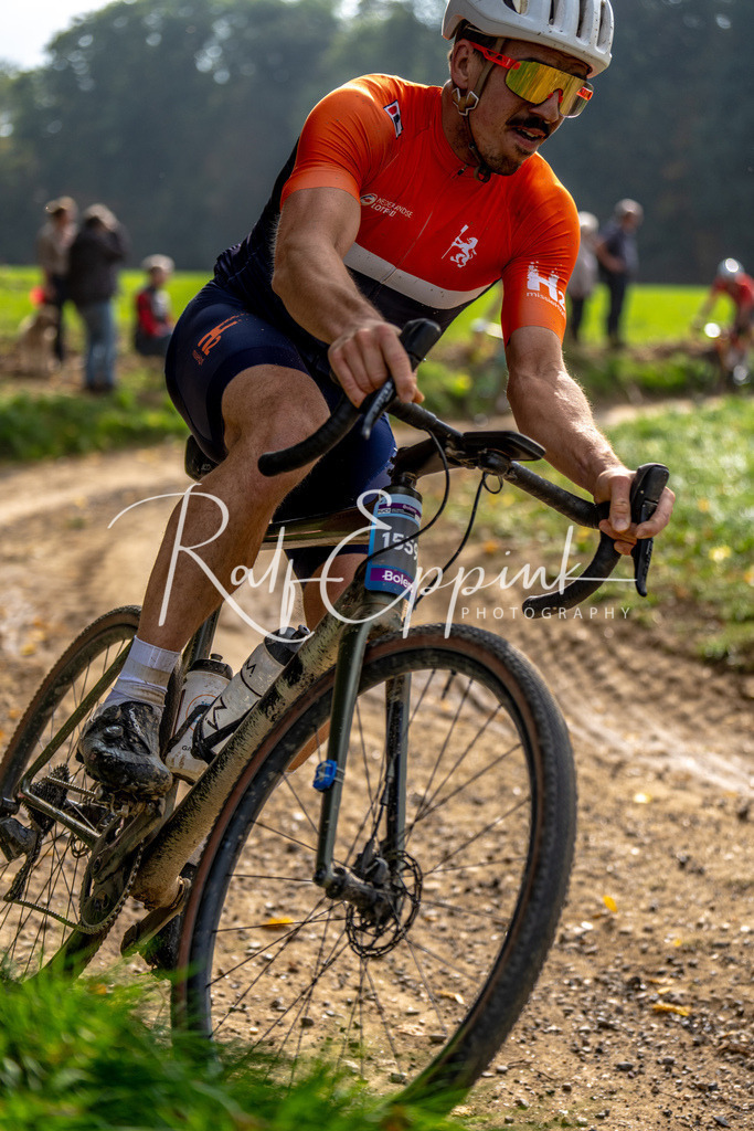 Ralf Eppink Photography 20251012_DSC05108 | Sportfotografie, Eventfotografie, Porträtfotografie, Radsport Fotograf, Triathlon Fotograf, Düsseldorf Fotograf, Köln Fotograf, Actionfotografie, Teamfotografie, Peoplefotografie, Business Portraits, Veranstaltungsfotografie, Reportagefotografie - Realisiert mit Pictrs.com
