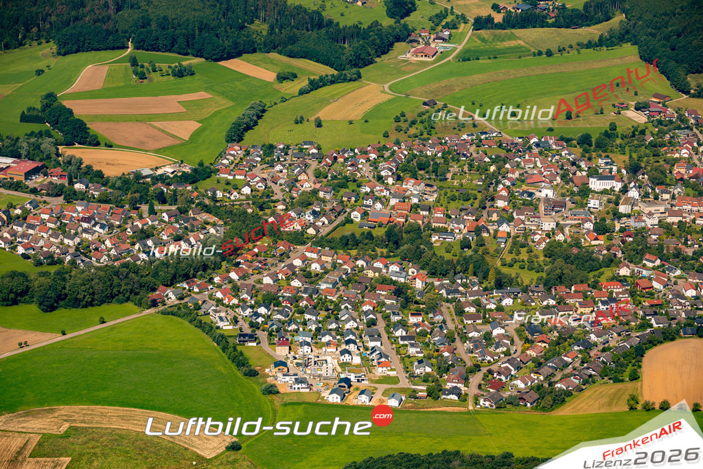Das Luftbild zeigt :  Ottenbach - Die Luftaufnahme wurde 2024 vom UL-Flugzeug aus erstellt ( keine Drohne ) - Hochauflösende Luftaufnahme - Für grossformatige Ausdrucke geeignet. Die Geschenkidee !Mit Lizenz und Bildrechte bestellbar