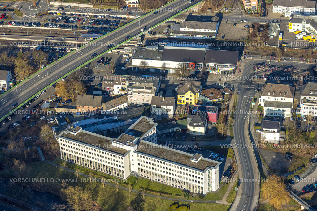 Meschede260104246 | Luftbild, Agentur für Arbeit Behörde, Antoniusbrücke Hochbrücke Bundesstraße B55, Meschede-Stadt, Meschede, Sauerland, Nordrhein-Westfalen, Deutschland