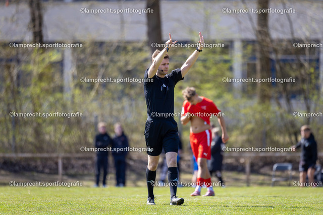 Fußball I Junioren I Saison 2025-2026 I DFB-Nachwuchsliga I 8. Spieltag I JFV Lübeck - 1. FC Magdeburg 194 | Tom Holsten (Schiedsrichter) - Realisiert mit Pictrs.com