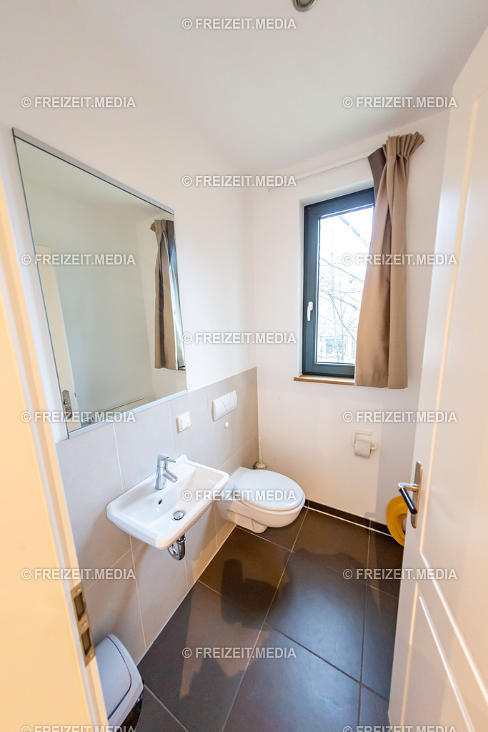 BAUMHAUS IM CENTER PARCS BISPINGER HEIDE | CENTER PARCS BISPINGER HEIDE

VEROEFFENTLICHUNG NUR GEGEN HONORAR

CONTACT:
FREIZEIT.MEDIA
HENDRIK PÖTHER
IM SCHLATT 24
46414 RHEDE

FON: +49 (0)2872 9496637
MAIL: INFO@FREIZEIT-MEDIA.DE
WEB: WWW.FREIZEIT.MEDIA - Realisiert mit Pictrs.com