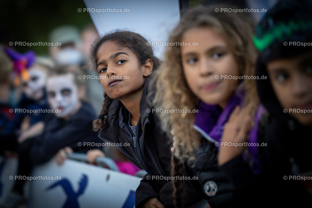 Halloween Run 2022 in Koeln, 31.10.2022 | Impressionen vom Halloween Run 2022 am 31.10.2022 in Koeln (Forstbotanischer Garten Rodenkirchen). Foto: BEAUTIFUL SPORTS/Axel Kohring