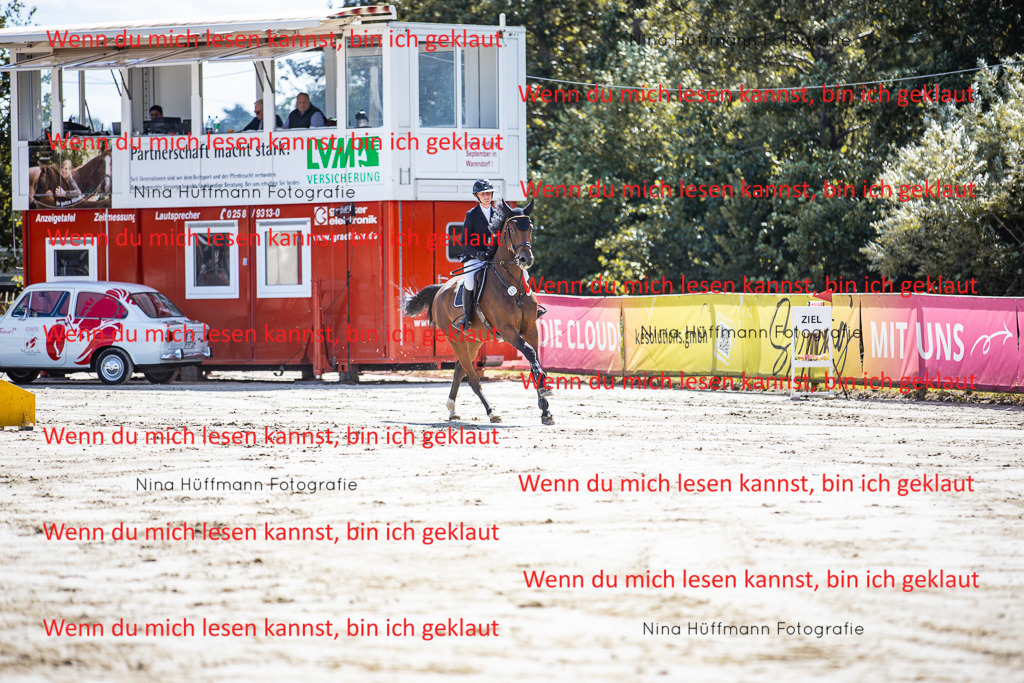 BK1A4998 | Turnierbilder Turnierfotos Nina Hüffmann Turnierfotografie Pferdefotografie Tierzeichnung Haustierzeichnung Pferdezeichnung Hundezeichnung Videograf  - Realisiert mit Pictrs.com