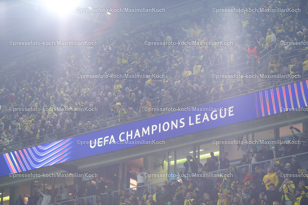 BVB01102402115 | 01.10.2024, Fußball, UEFA Champions League, Borussia Dortmund - Celtic Glasgow, 2. Spieltag, Signal Iduna Park, Saison 2024 2025: Bandenwerbung auf der Tribüne Schriftzug