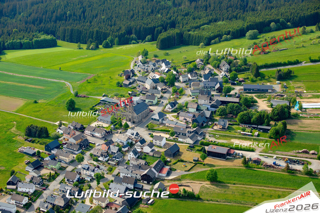 Das Luftbild der Stadt Tschirn wurde 2022 vom Flugzeug heraus erstellt (keine Drohnen-Aufnahmen) Aufnahmehöhe ca.450 Meter- hohe Bildauflösung und Druck-Qualität. Garantiert!