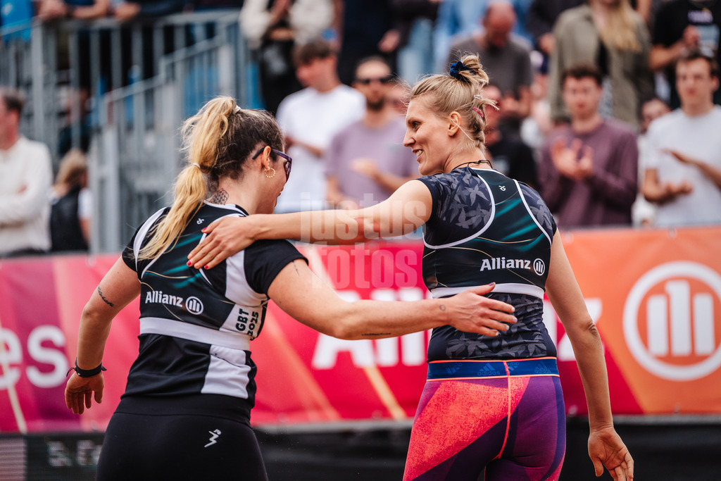 Beachvolleyball | Frauen | Allianz German Beach Tour 2025 | Tourstop Hamburg | 30.05.2025 | v.l. Sandra Ferger und Sarah Schneider