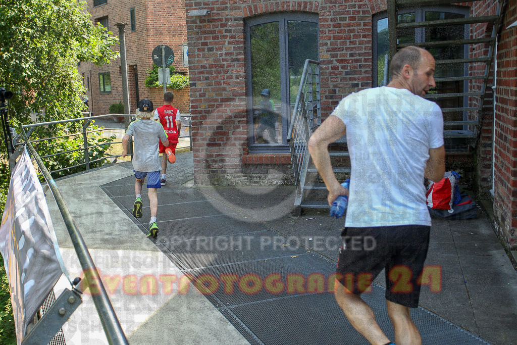 230624_1507_EV3_4241 | Sportfotografie im Rhein-Sieg Kreis, Köln, Bonn, NRW, Rheinland Pfalz, Hessen, etc. Unser Tätigkeitsfeld umfasst den Laufsport vom Volkslauf über den Marathon, Duathlon, Triathon bis zum Ultralauf wie Kölnpfad Ultra oder Schindertrail.
