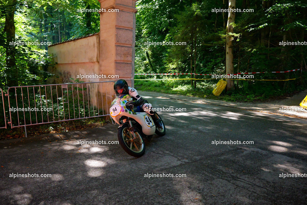 P1026046 | Erleben Sie atemberaubende, hochqualitative Fotos Ihrer Fahrt entlang der malerischen Alpenstraßen. Besuchen Sie alpineshots.com, um professionelle Aufnahmen Ihrer unvergesslichen Reise zu finden und zu kaufen - Realisiert mit Pictrs.com