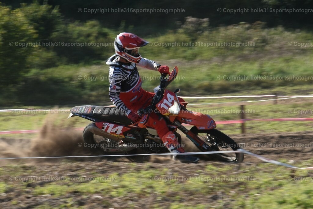 DSC_0335 | Sportfotografie , Motorsport, Motoross, Reitsport, Mointainbike, Enduro,
Landschaft , Outdoor, Eventfotografie, Landschaft, Bilder online bestellen - Realisiert mit Pictrs.com