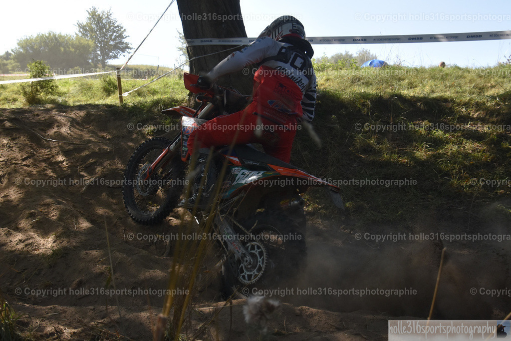 DSC_0227 | Sportfotografie , Motorsport, Motoross, Reitsport, Mointainbike, Enduro,
Landschaft , Outdoor, Eventfotografie, Landschaft, Bilder online bestellen - Realisiert mit Pictrs.com