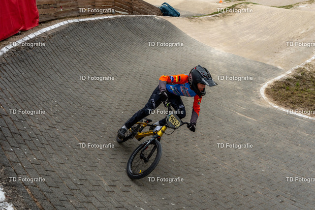 BayBMX2026-05090 | Fotogalerie von Thomas Dettweiler mit Eventbildern und lizenzfreien Fotos. Perfekt als Wandbild, für Büro, Website oder private Nutzung. - Realisiert mit Pictrs.com