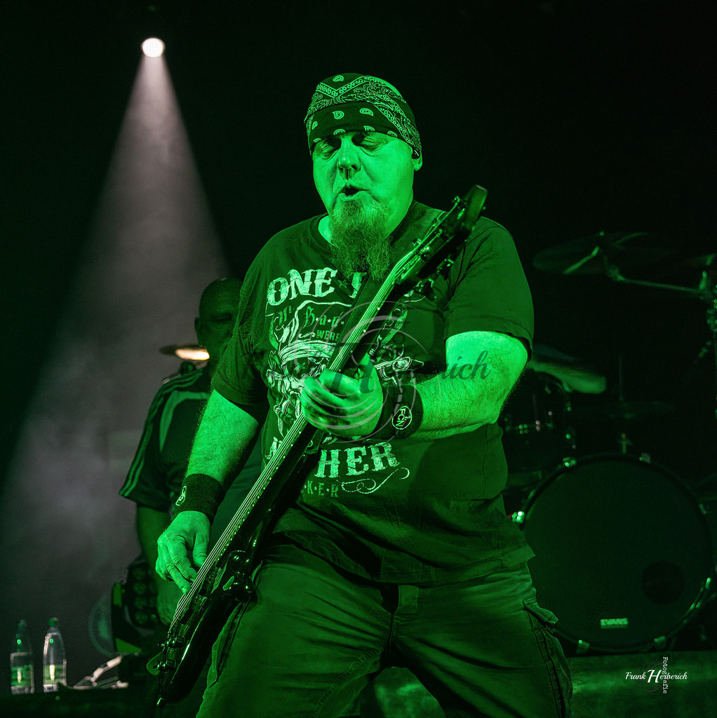 Justice Geiselwind 31.10.2025 | Frank Herberich Fotografie, Frank Herberich, Fotografie, Hochzeit, Portrait, St. Peter Ording, Ording, Westerhever, Nordsee, Frank Fotografie, Hardheim,  Odenwald,Walldürn, Band,Eventfotografie - Realisiert mit Pictrs.com