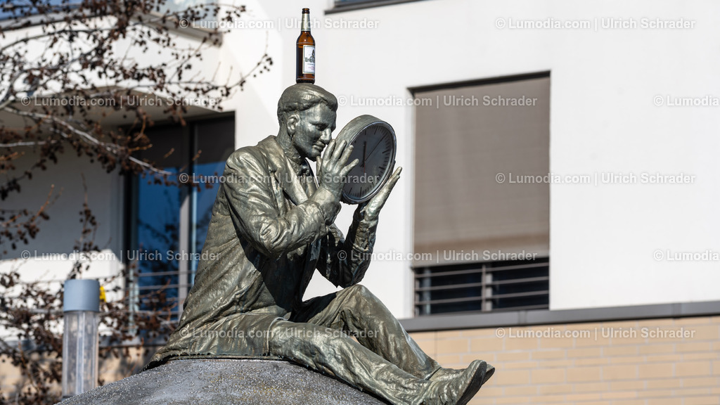 10049-12412 - Magdeburg - Zeitzähler | Stockfoto und Bilderpool mit Bildmaterial aus Deutschland, dem Harz, Halberstadt, Quedlinburg, Wernigerode und weltweit. Qualitativ hochwertige und professionelle Fotos anschauen und kaufen. - Realisiert mit Pictrs.com