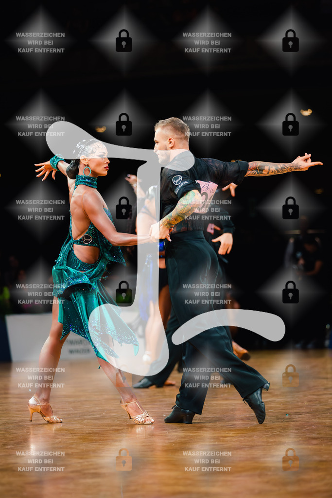 GOC 2025 - WDSF GrandSlam Latin 4th (96) Ionut Alexandru Miculescu _ Andra Pacurar (Romania)-2025-08-23-2541 | Webshop for digital downloads and prints of dance sport, event & show photographer Julian Link - Realisiert mit Pictrs.com