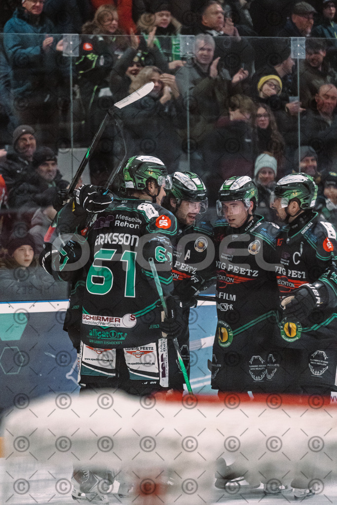 Alligators_vs_Peiting_04_01_2026-059 | Höchstadt Alligators Fotogalerie: Eishockey-Action aus Franken. Professionelle Spielfotos, Portraits & Stadionbilder zum Download. Jetzt entdecken! - Realisiert mit Pictrs.com