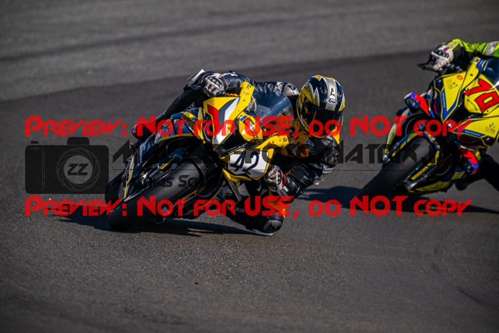 MaZZes_FotoMatrix_220923_2436 | PRO SUPERSTOCK