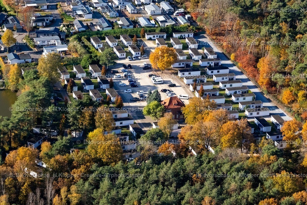 Luftbilder Arcen-7606 | Luftbildfotografie Campingplatz am Seeufer " Park Maasvallei - Oost " in Arcen in Limburg, Niederlande - Realisiert mit Pictrs.com