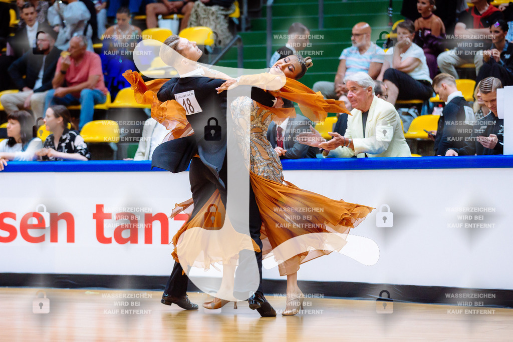Hessen Tanzt WDSF International Open Standard 2nd (18) Yahor Boldysh _ Irina Averina (TSC Excelsior Dresden)-2025-05-17-9357 | Webshop for digital downloads and prints of dance sport, event & show photographer Julian Link - Realisiert mit Pictrs.com