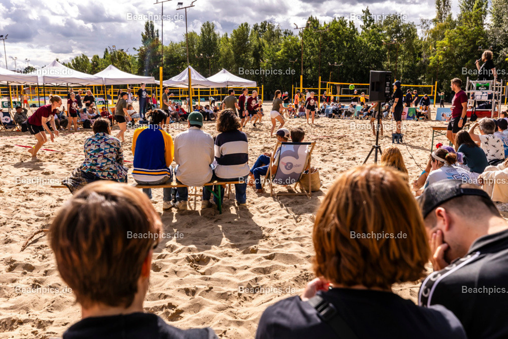 2025-200083738-Strandvölkerball-WM |  24.08.2025; Berlin Foto: Gerold Rebsch - www.beachpics.de