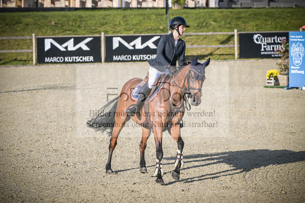 DOS_7791 | Entdecke hochwertige Reitturnierfotos von Foto Oger. Professionell, emotional und authentisch – jetzt Lieblingsmomente im Shop bestellen.Deutschlandweite Turnierfotografie. - Realisiert mit Pictrs.com