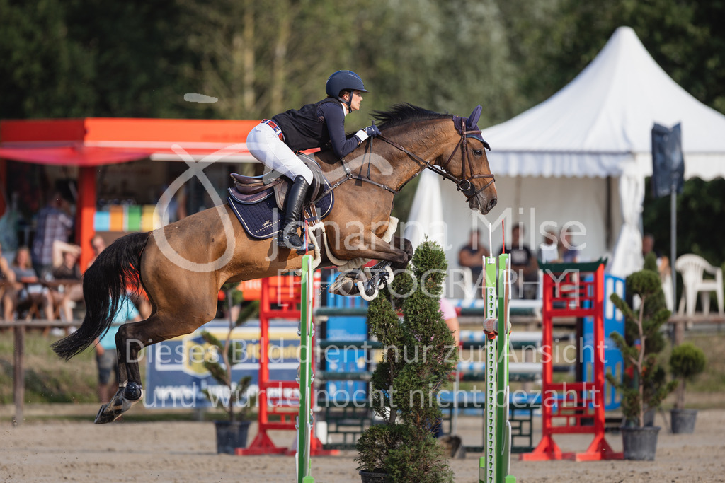 230624_PfSpTa_GroßerPreis-244 | Deine schönsten Turniermomente als professionelle Fotos! Entdecke hochwertige Pferdesport-Fotografie im Online-Shop. Jetzt Fotos finden & bestellen!