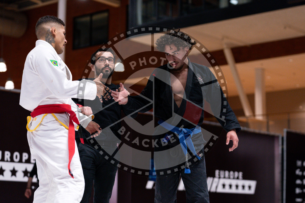 20241013PBB1807 | Athletes compete during the AJP Tour Europe Continental Jiu-Jitsu Amateurs & Masters Championship on October 13, 2024 in Almere near Amsterdam, Netherlands. © Chiara Dazi / photoblackbelt