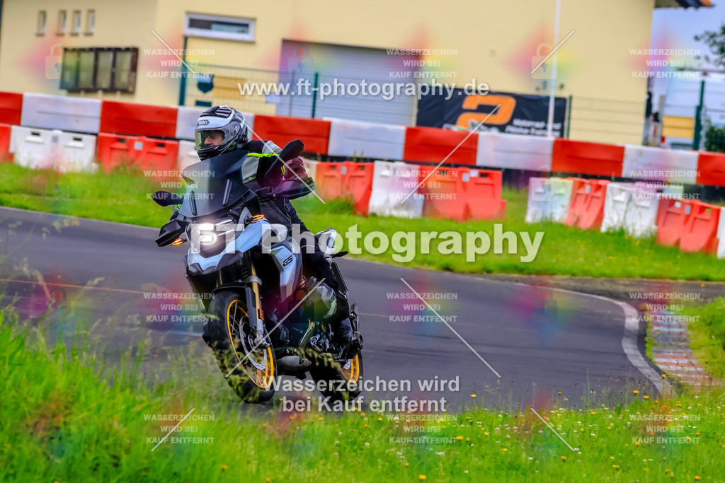 VBK-6652 | Hier findet Ihr Bilder von Touristenfahrten auf der Nürburgring Nordschleife oder von anderen Veranstaltungen die ich besucht habe. Viel Spass beim Durch Schauen 