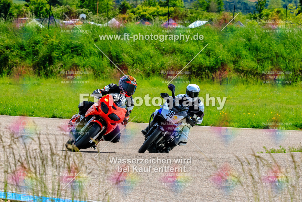 MotoTeam-0327 | Hier findet Ihr Bilder von Touristenfahrten auf der Nürburgring Nordschleife oder von anderen Veranstaltungen die ich besucht habe. Viel Spass beim Durch Schauen 