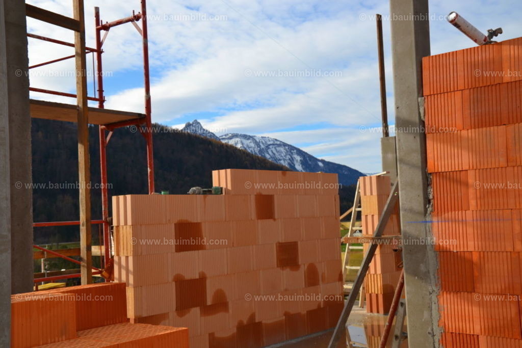 bib-lg07-mauerarbeiten-0168 | Nach LV-Leistungsgruppen sortierte Detailfotos über den Bau eines Hauses. Alle Hausbau-Bilder direkt vom Urheber und Autor der Website Haus-Selber-Bauen.com