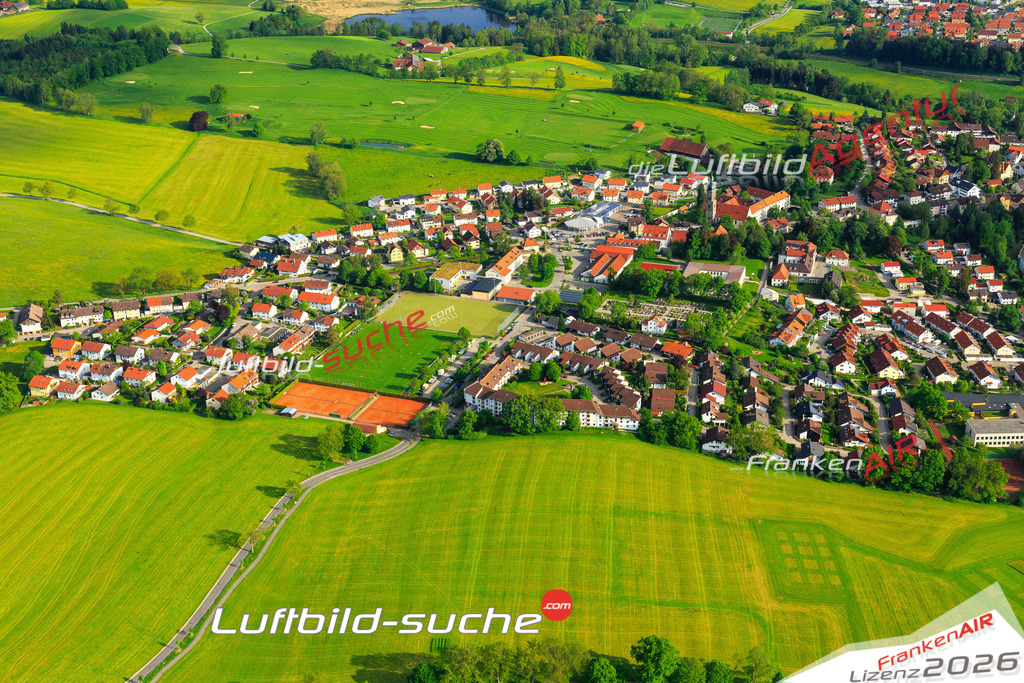 Die Luftaufnahme der Stadt Kempten Allgäu wurde vom UL-Flugzeug heraus erstellt ( keine Drohne )- hohe Auflösung für beste Qualität