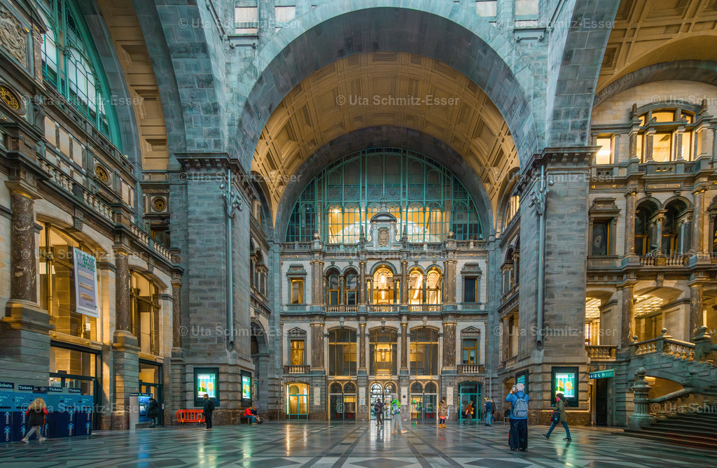Antwerpen-Hauptbahnhof-02 | CEUS Design - Realisiert mit Pictrs.com
