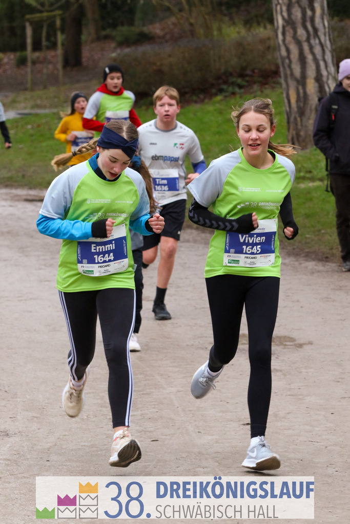 1700m Stadtwerke Jugendlauf | 3 Koenigslauf 2024 1700m Stadtwerke Jugendlauf - Realisiert mit Pictrs.com