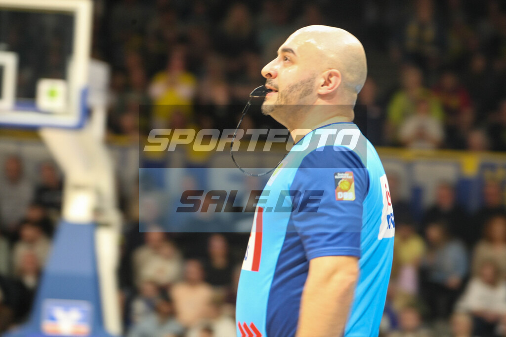 Phoenix Hagen Saison 25/26 - © Sportfoto-Sale (MK) | Referee - Phoenix Hagen Saison 25/26 - © Sportfoto-Sale (MK) - Realisiert mit Pictrs.com