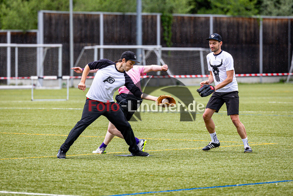 Stadtmeisterschaft Baseball Penzberg | Stadtmeisterschaft Baseball Penzberg, Stadtmeisterschaft Baseball Penzberg, 20240615,,2024-06-15 in Penzberg (Nonnenwaldstadion)Copyright: WolfgangxLindner www.foto-lindner.de