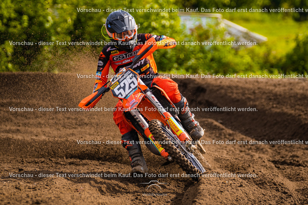 09_21_LM_Schenkenhorst-8406 | Sportfotografin aus Berlin-Brandenburg mit Fokus auf Motocross. Ich halte deine sportliche Leistung und echte Emotionen auf und neben der Strecke professionell fest. Entdecke die Fotos von deinem Rennen und bestelle sie direkt hier im Shop.